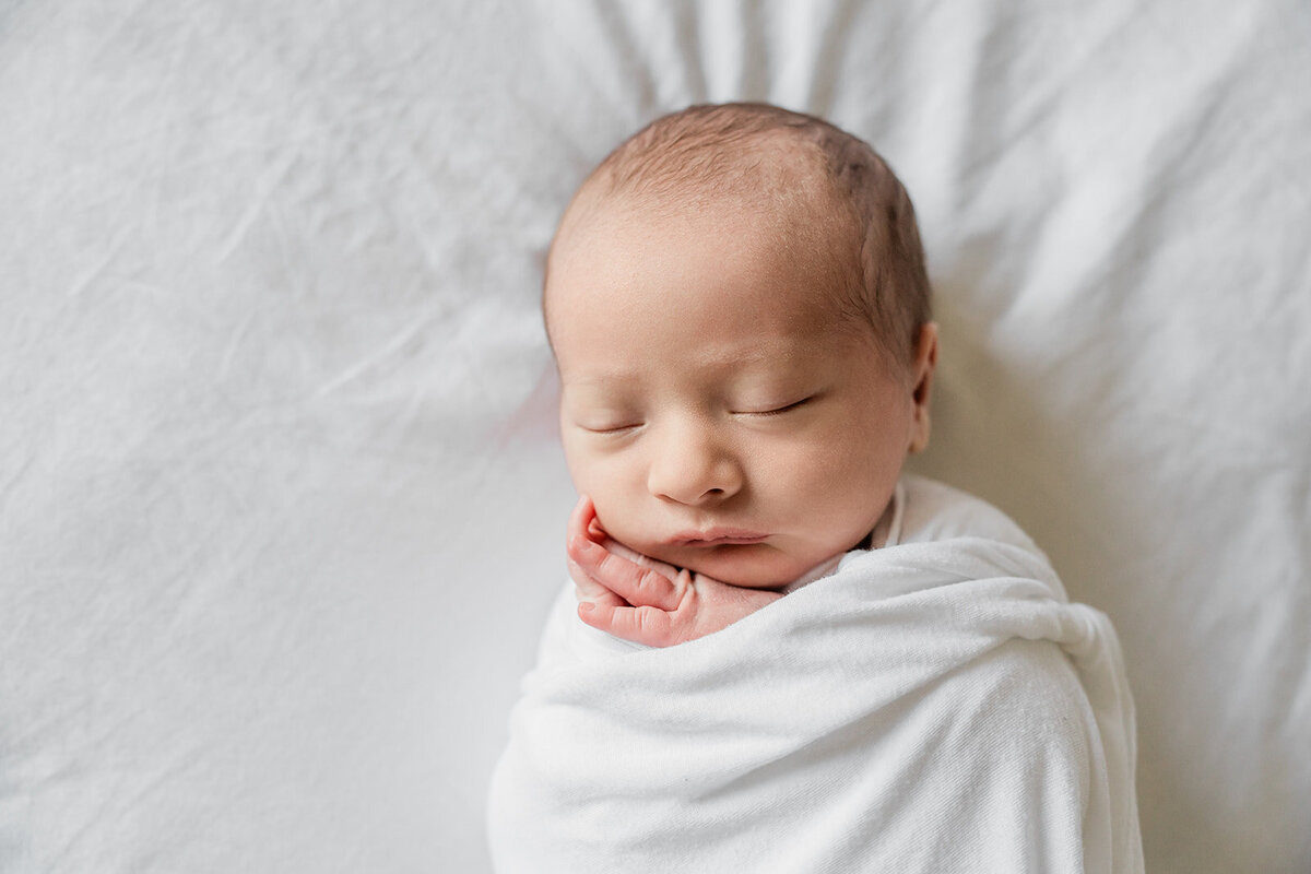 soft-light-newborn-home-session-colorado-springs-4342
