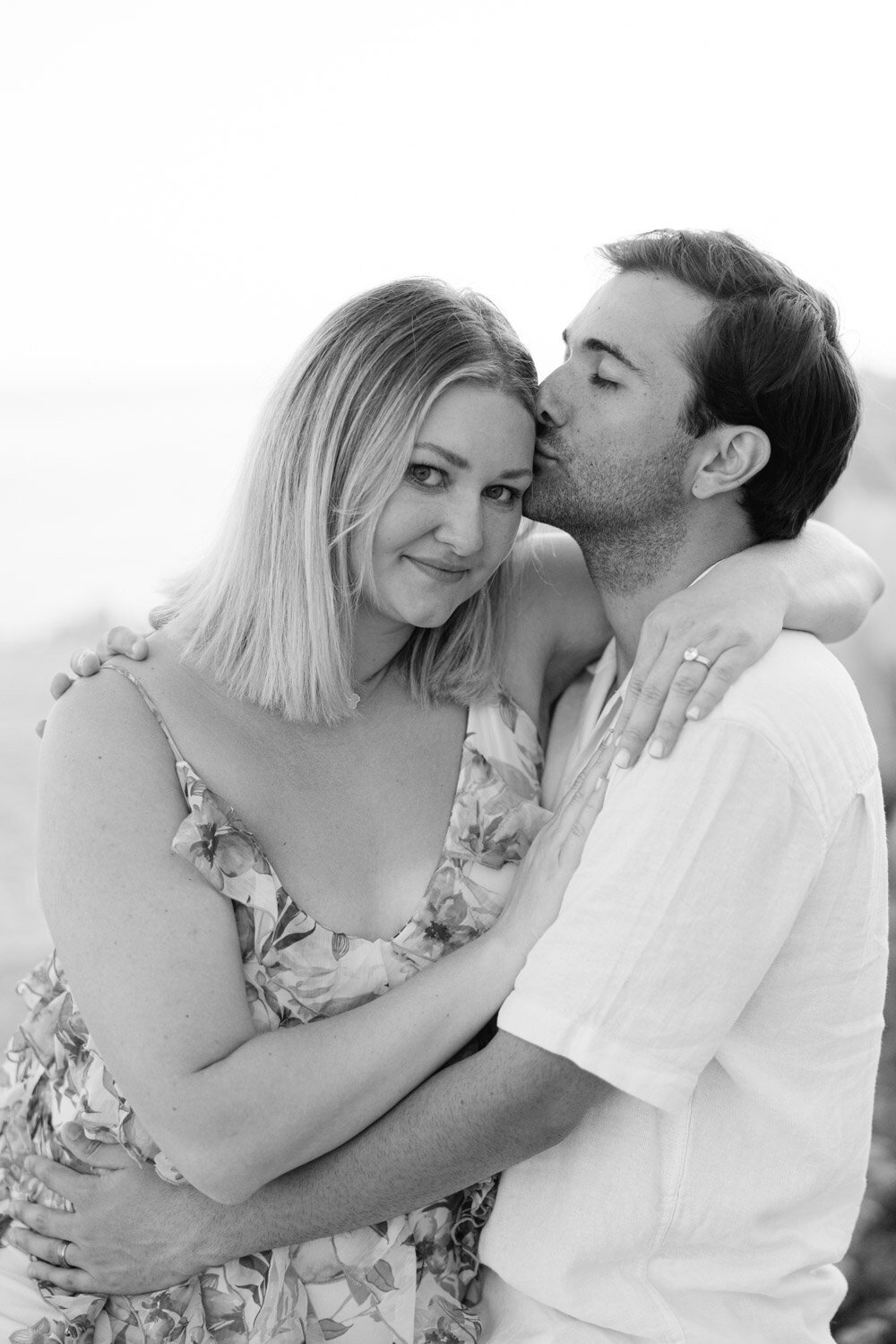 seance-photo-couple-plage-saint-jean-cap-ferrat-photographe-victoria-le-petit32
