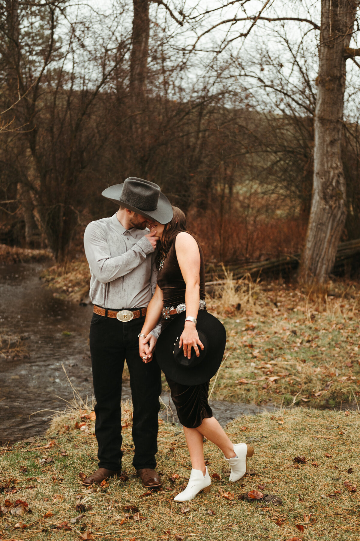 presley-gray-photo-montana-western-style-engagement-4380