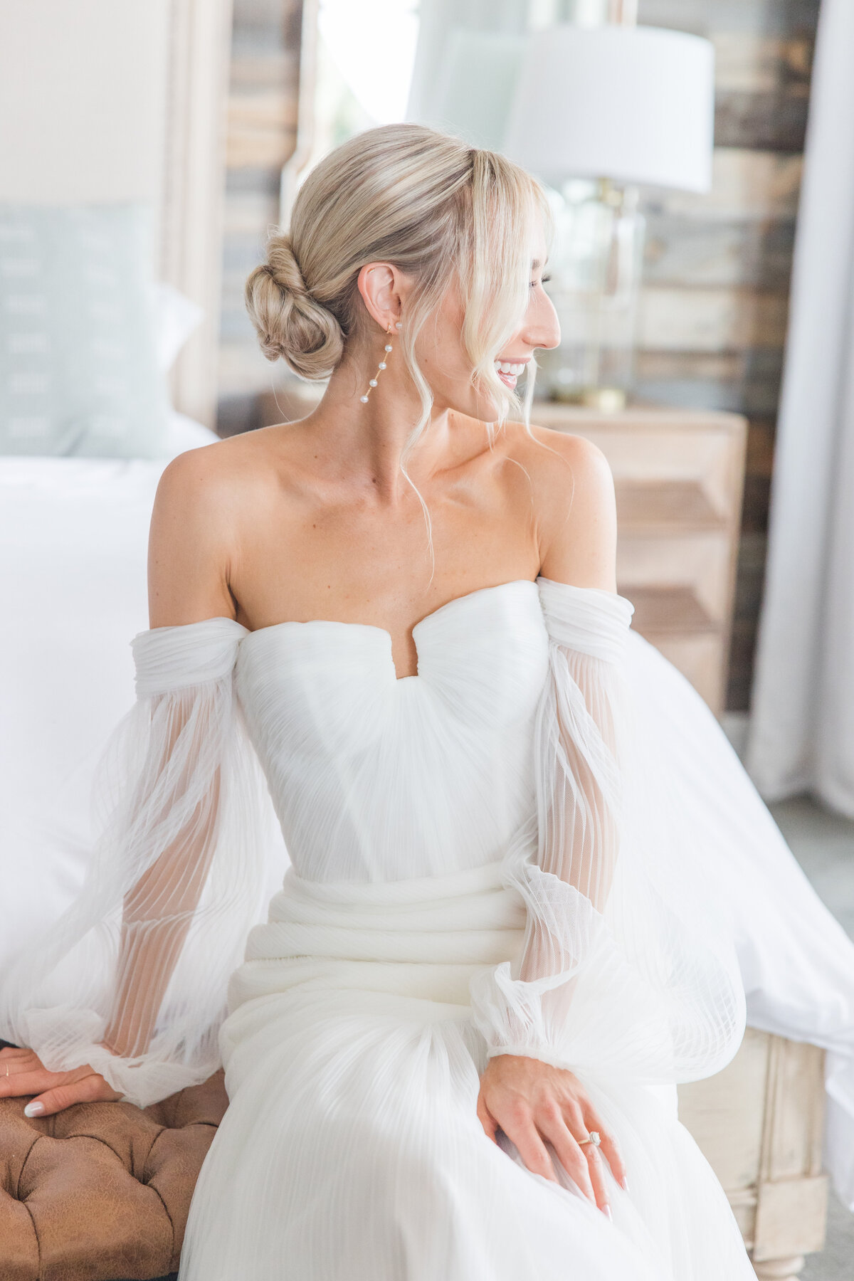 The Estate at Via Las Palmas Palm Springs Light and airy spring wedding southern california wedding venue luxury photography-55
