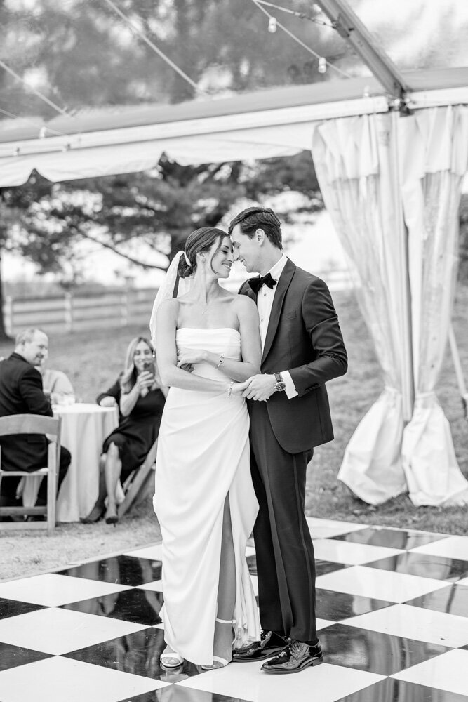 ENP - Heigh Torr Estate Wedding - Simple Elegant Wedding Design for Historic Manor Wedding Venue - Atlanta Wedding Photographer - Light and Airy Film Wedding Photographers in GA-28