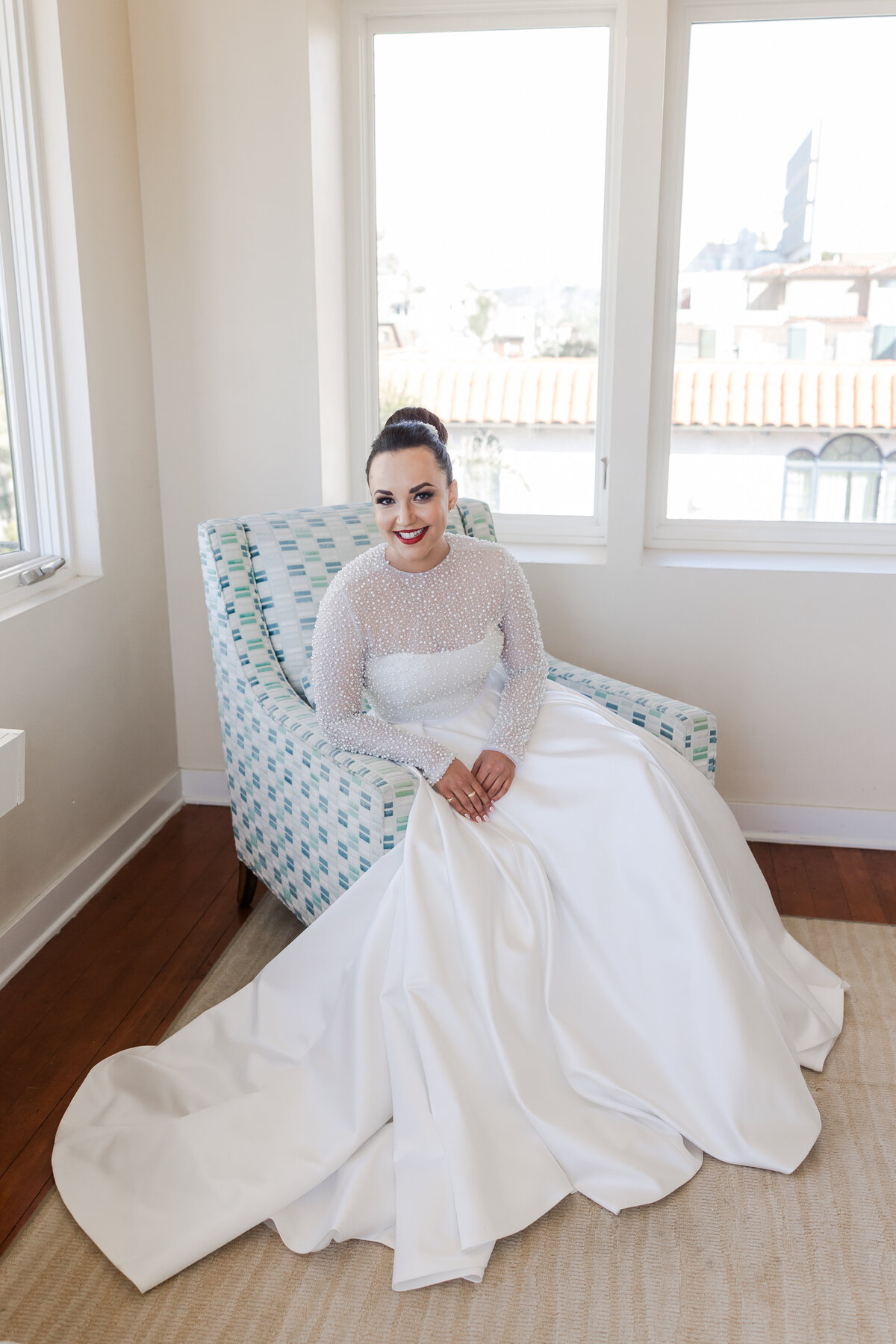 bride-sitting-portrait