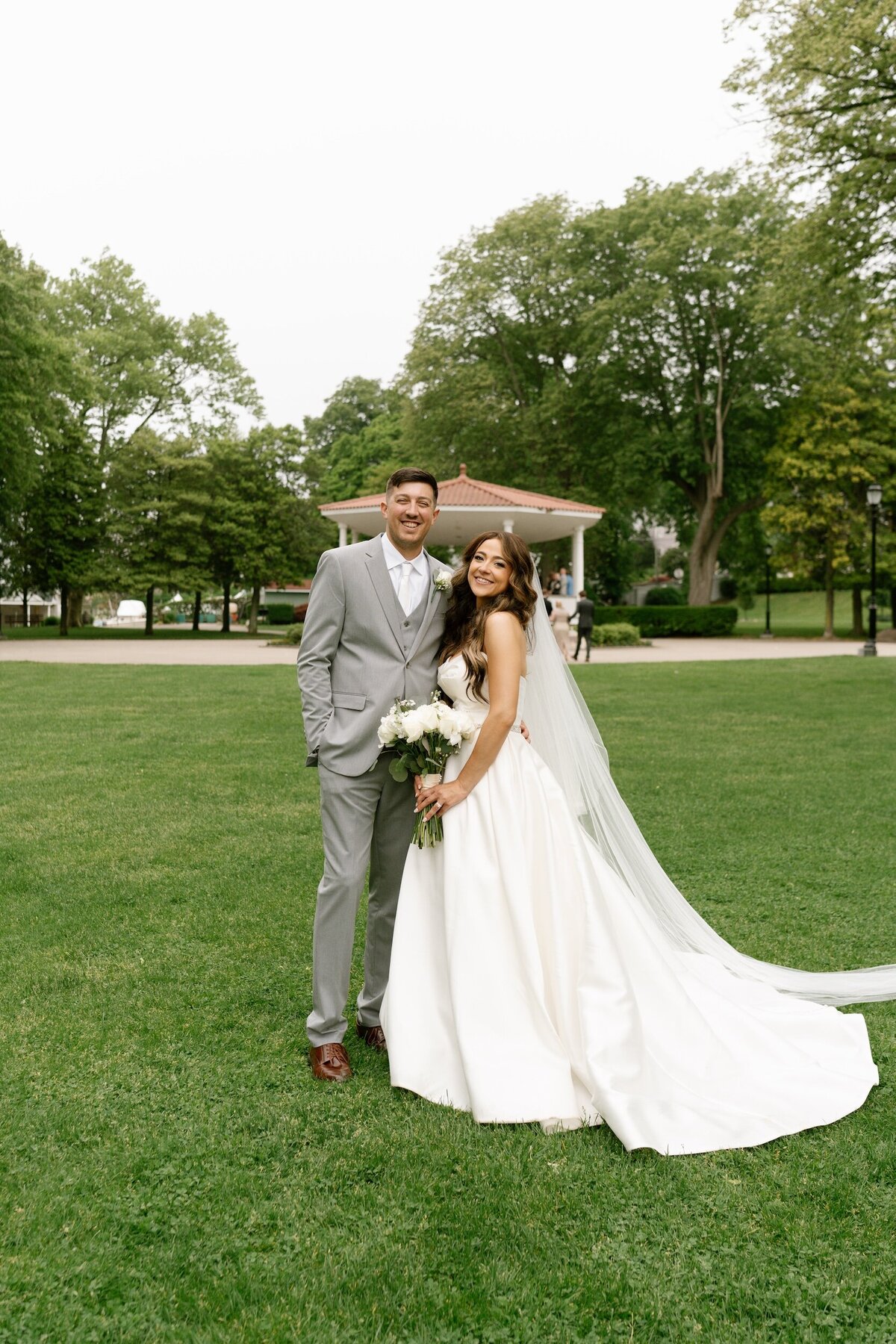 anne-barge-collins-wedding-dress