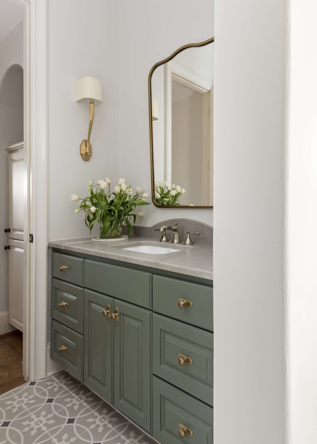 studio-l-interior-houston-bathroom-traditional