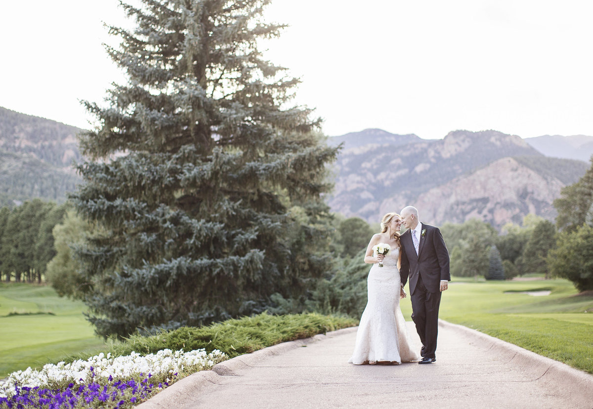 bride and groom  Colorado  wedding  photographer
