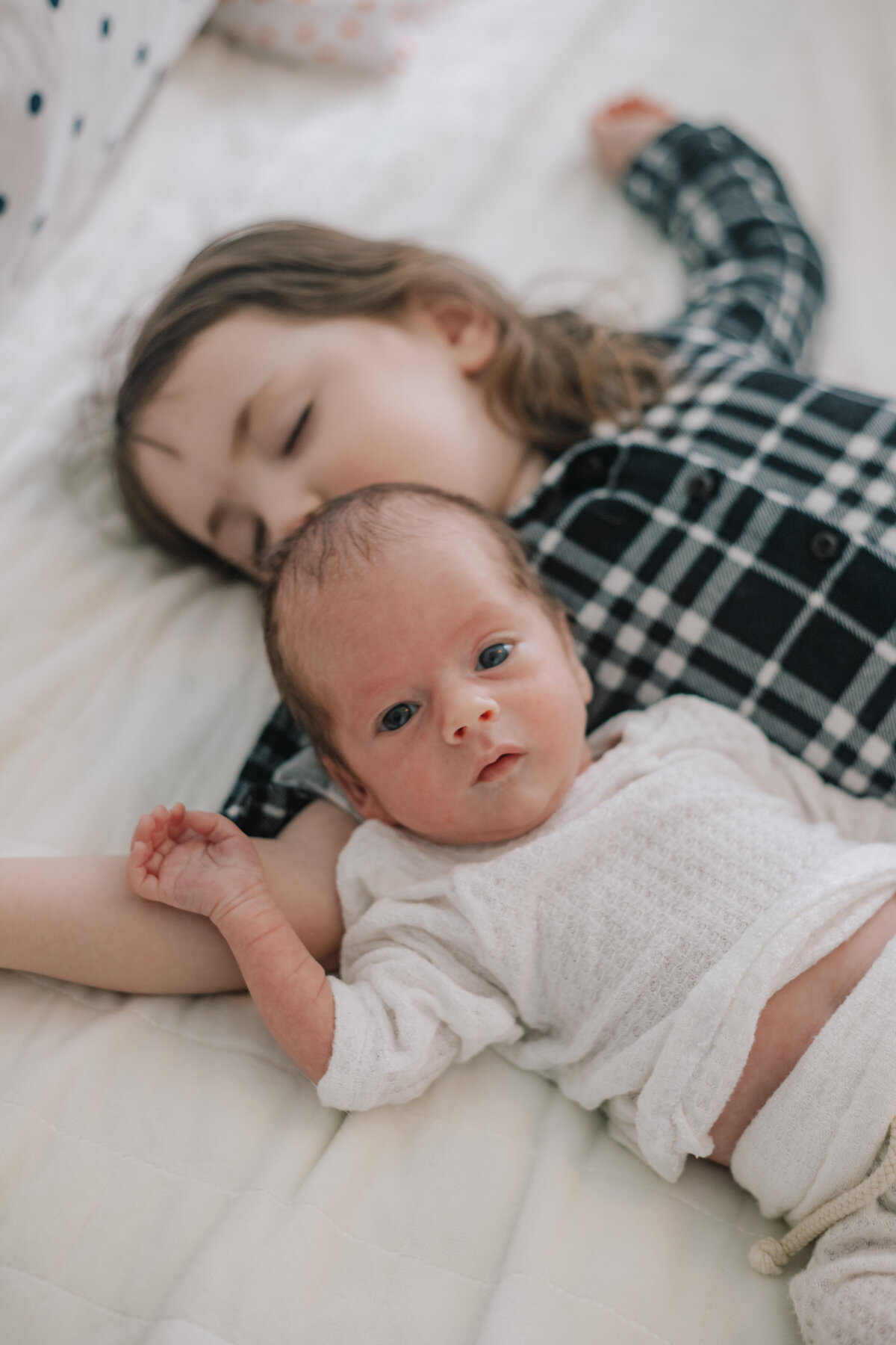 118 - Breeze Photography Studio -  Newborn