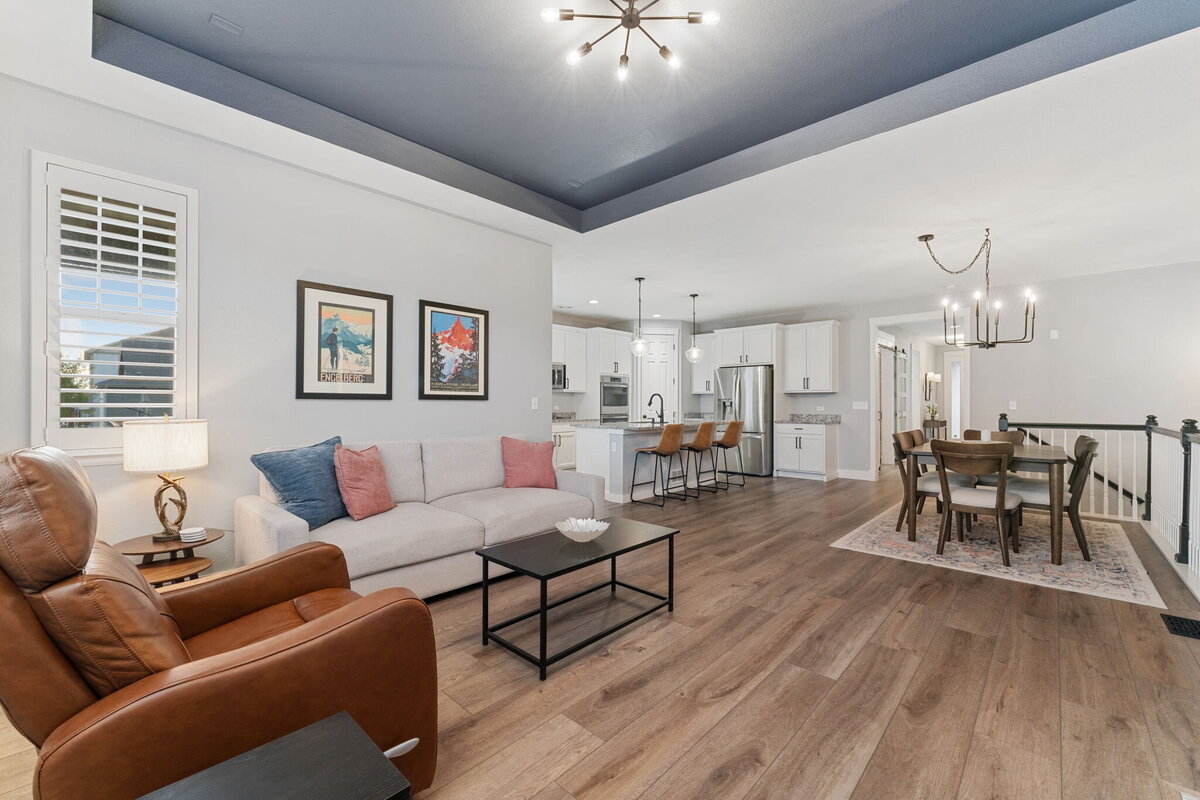 8-web-or-mls-4967 S Ukraine St 9