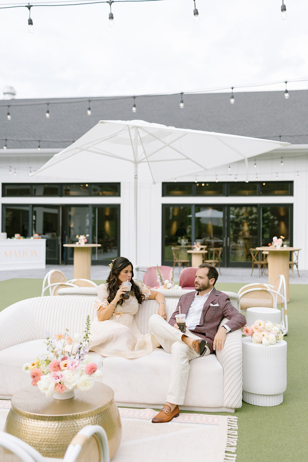 hutton_house_minnesota_summer_wedding_loui_photography-34