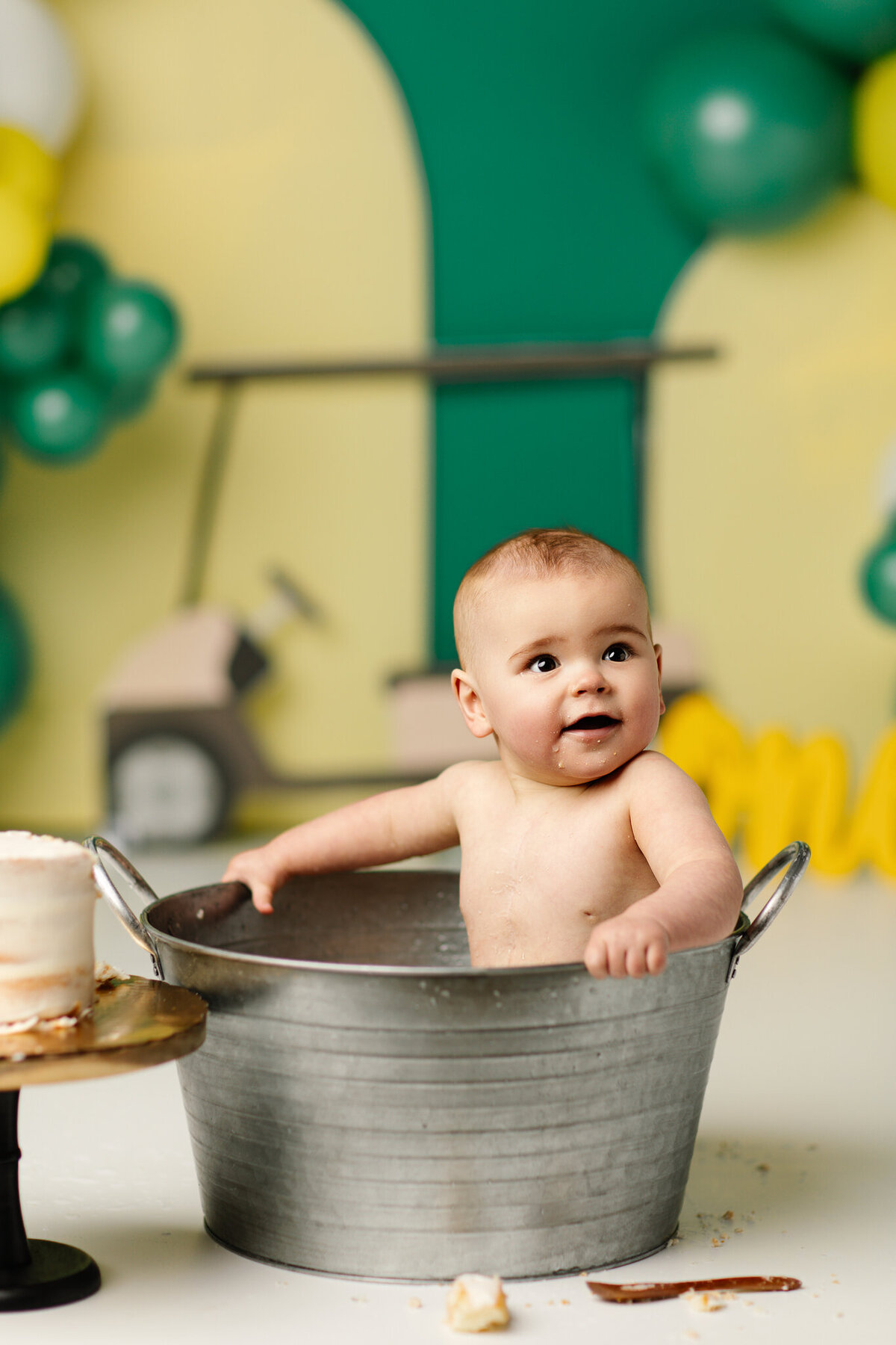 Best NW Arkansas cake smash photographer, cake smash photography near me, baby birthday photoshoot NW Arkansas