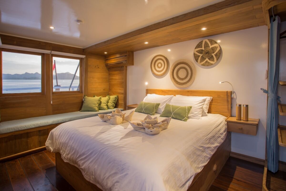 Harmoni Luxury Indonesia Yacht Charter - Harmoni Luxury Indonesia Yacht Charter1