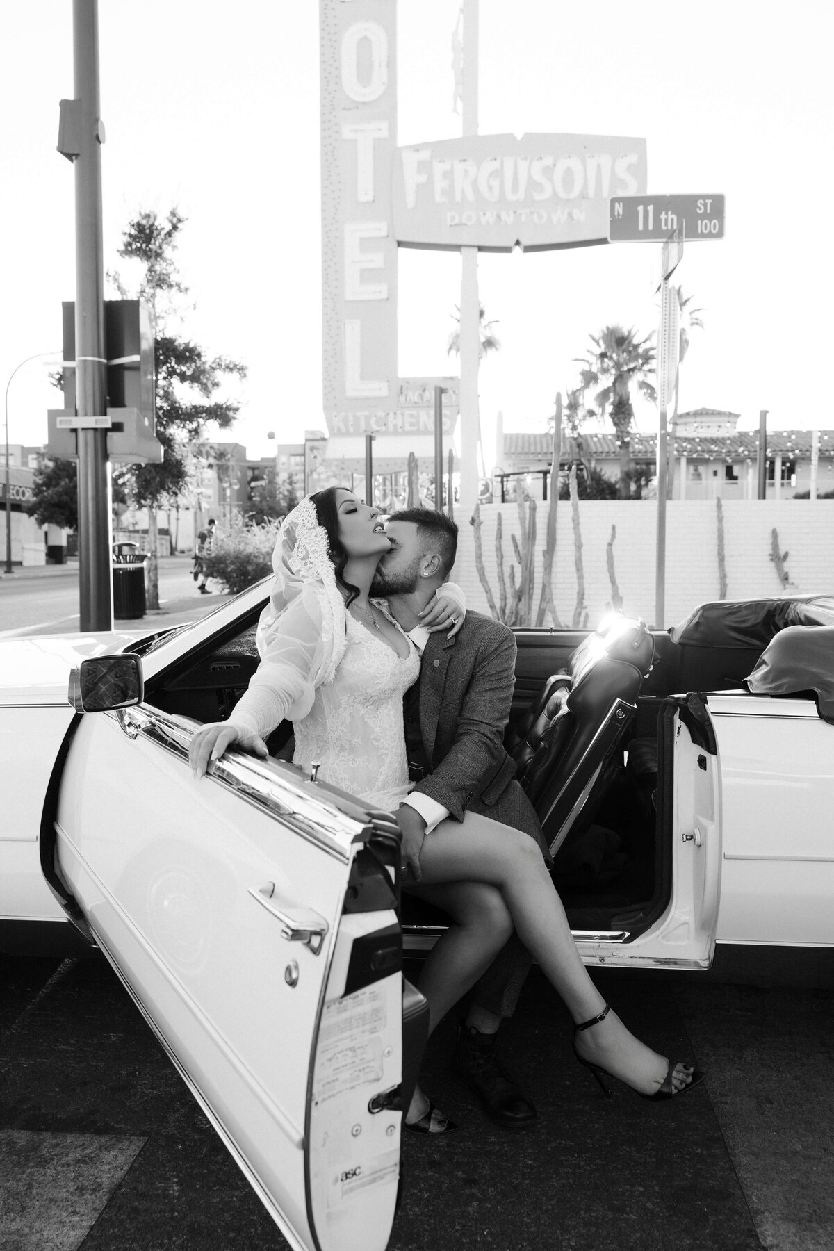 59riskyexposure_aimee-adrian_las-vegas-elopement-photography