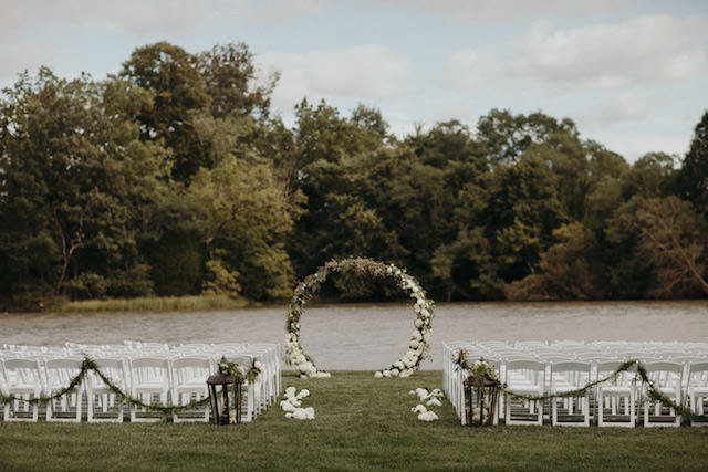 wedding-ceremony-flower-arch