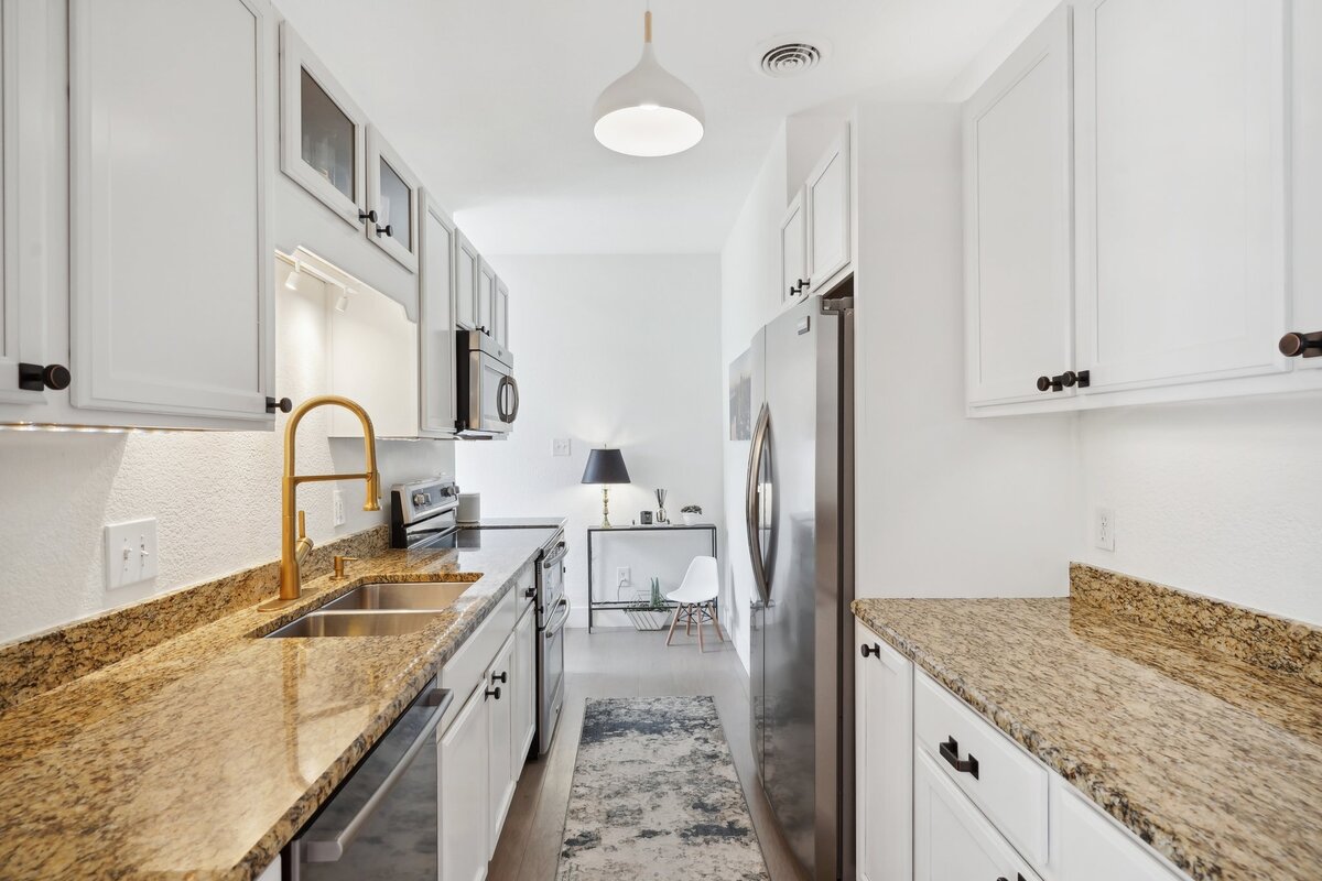 14-web-or-mls-Palma Plaza 2-014