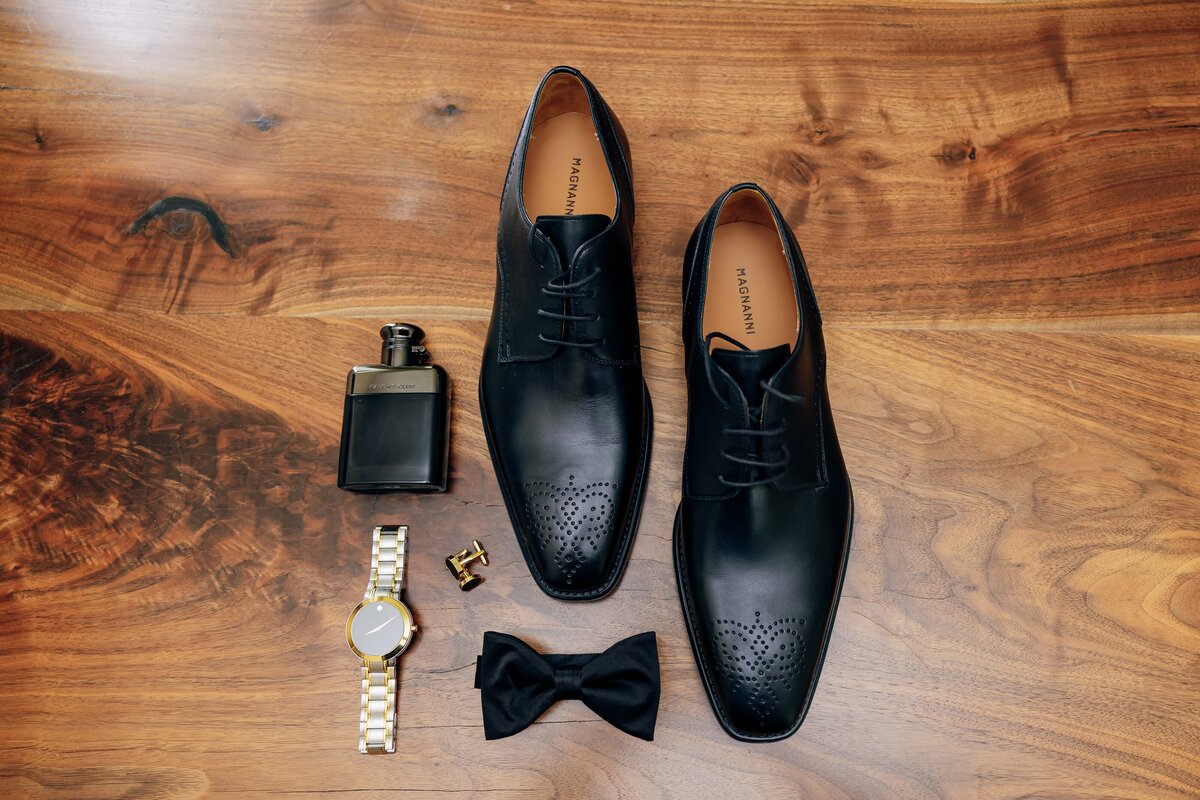 Groom-6