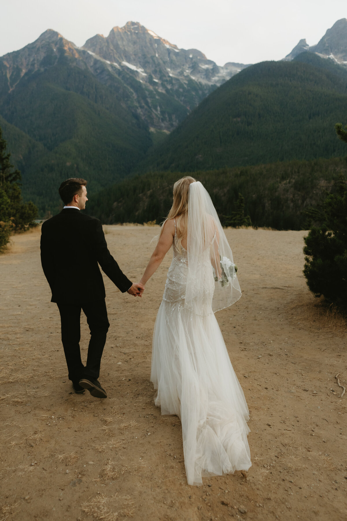 Elopement-PNW-North-Cascades-Washington-Elopement-Photographer-Tessa-Marie-Collective
