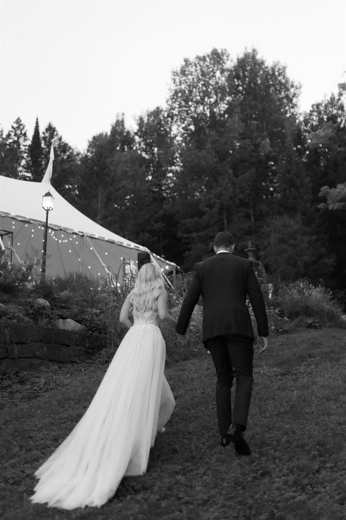 manoir-davis-chic-summer-wedding-julia-garcia-prat-quebec-luxury-wedding-photographer-602