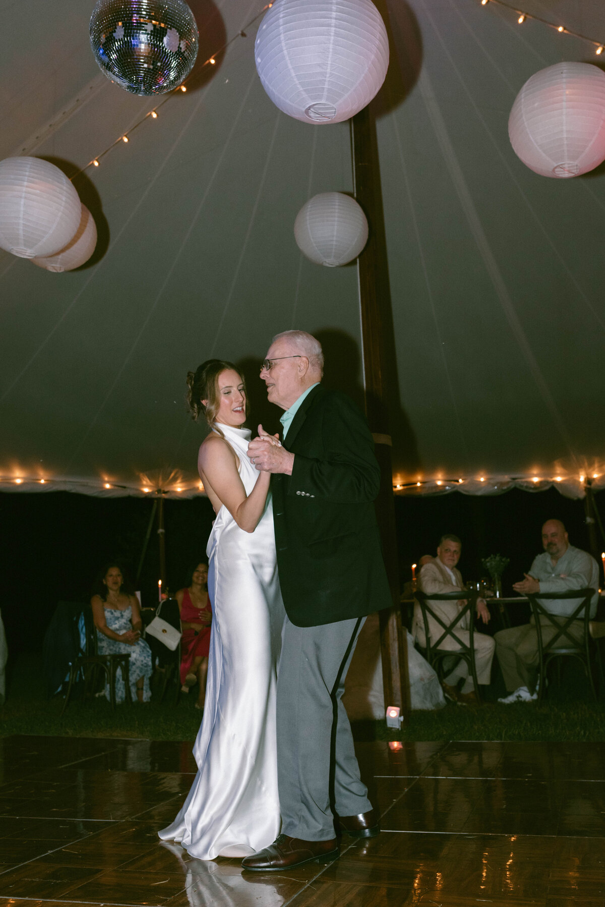 Faye-Fern-Creative-ArdentAndElm-Meaghanne-Tatiana-Hudson-Valley-Same-Sex-Wedding-Reception-05