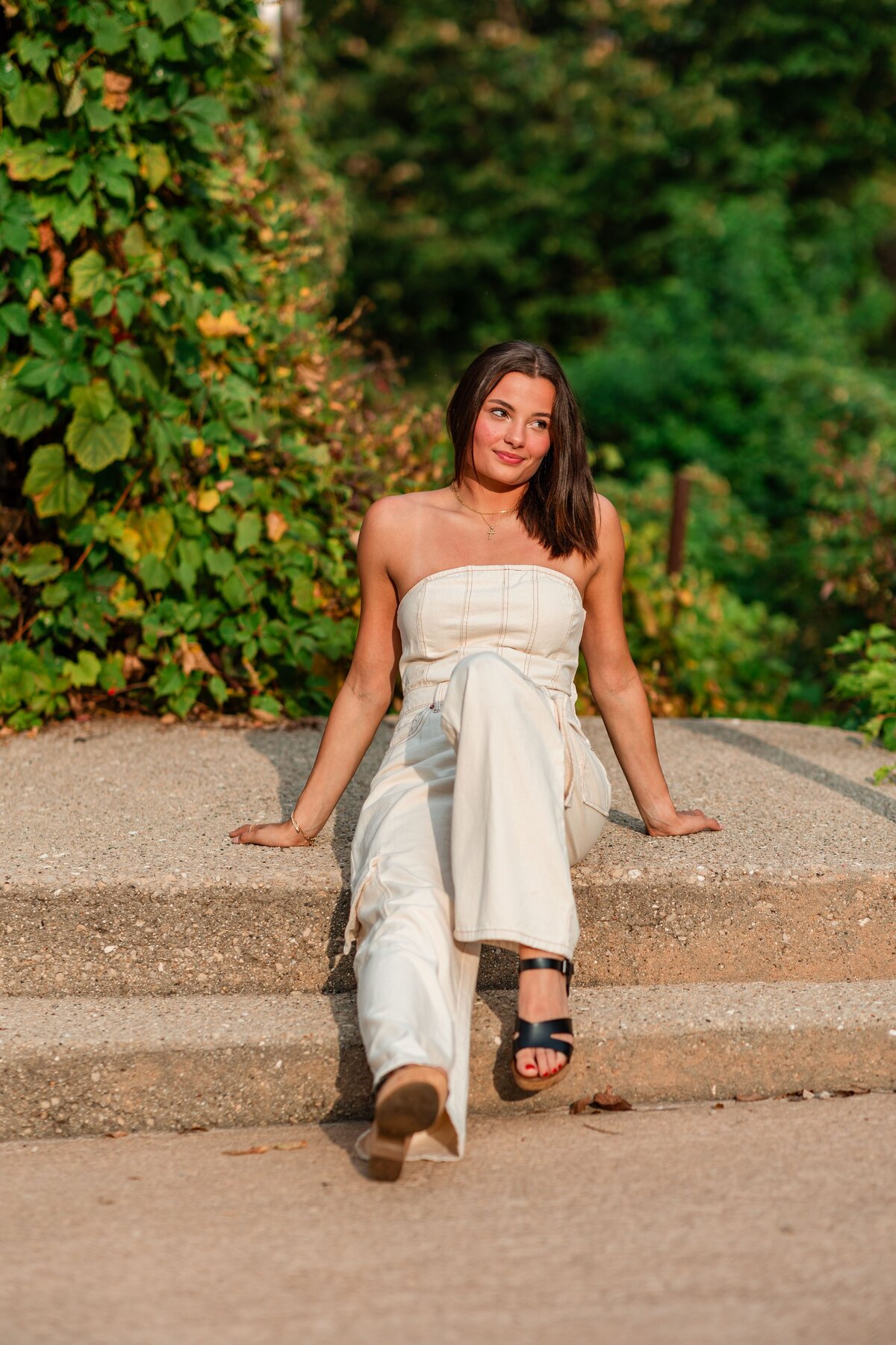 cuba-city-wisconsin-high-school-senior-girl-ideas-rural-country
