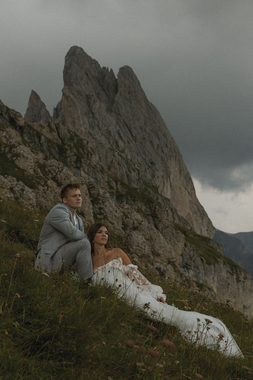 destination-wedding-elopement-photographer-italy-dolomites-seceda-documentary-tanya-davids-photo-film-135