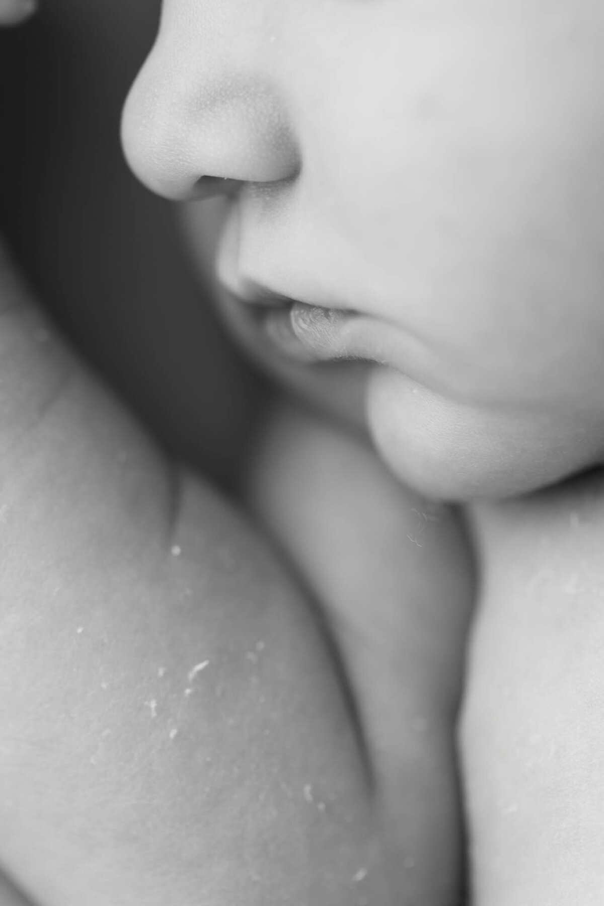 newborn-photo-closeup-slo