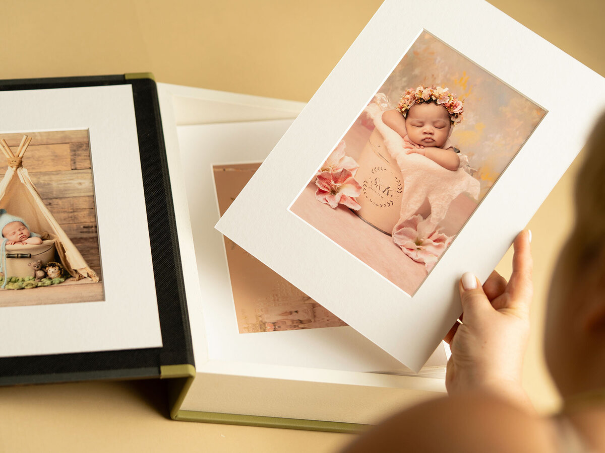 orlando-fl-maternity-milstone-newborn-photography-steinart-studio-luxury-prints
