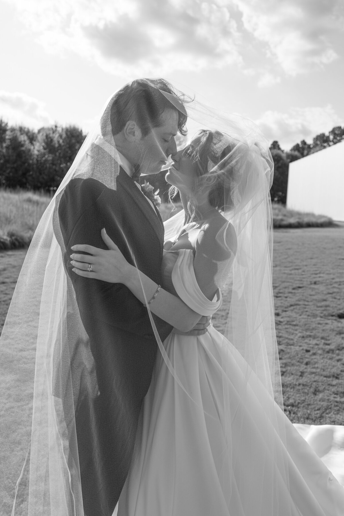 dove&fox_modern_editorial_wedding_photography_grace&david_5