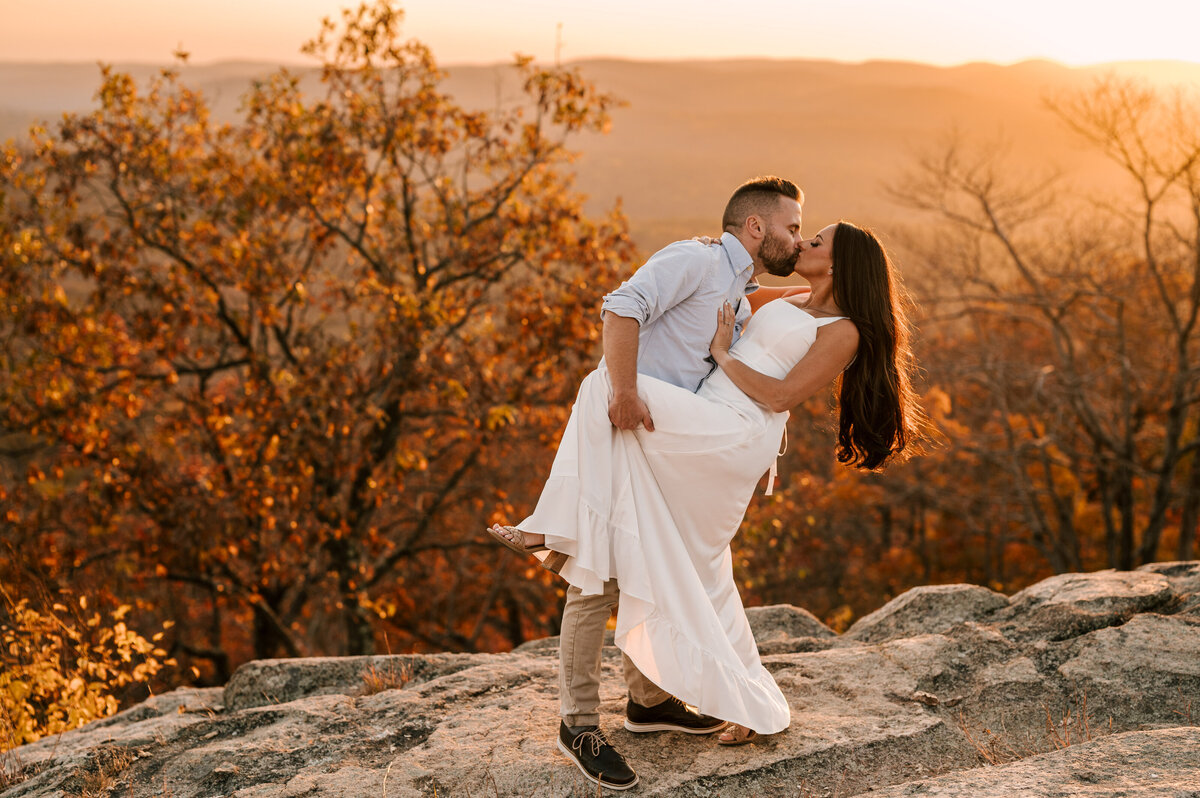 156-Bear-Mountain-Perkins-Memorial-Tower-NY-Engagement-DJ