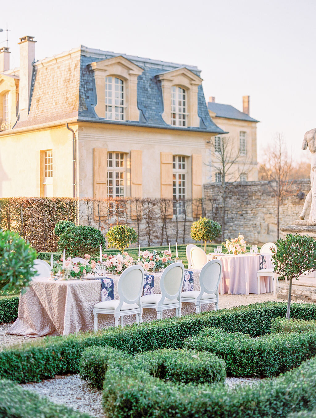 French chateau fairytale wedding in blush with a marchesa ombre bridal gown - Veronique Lorre luxury florist - Katie Trauffer Photography16
