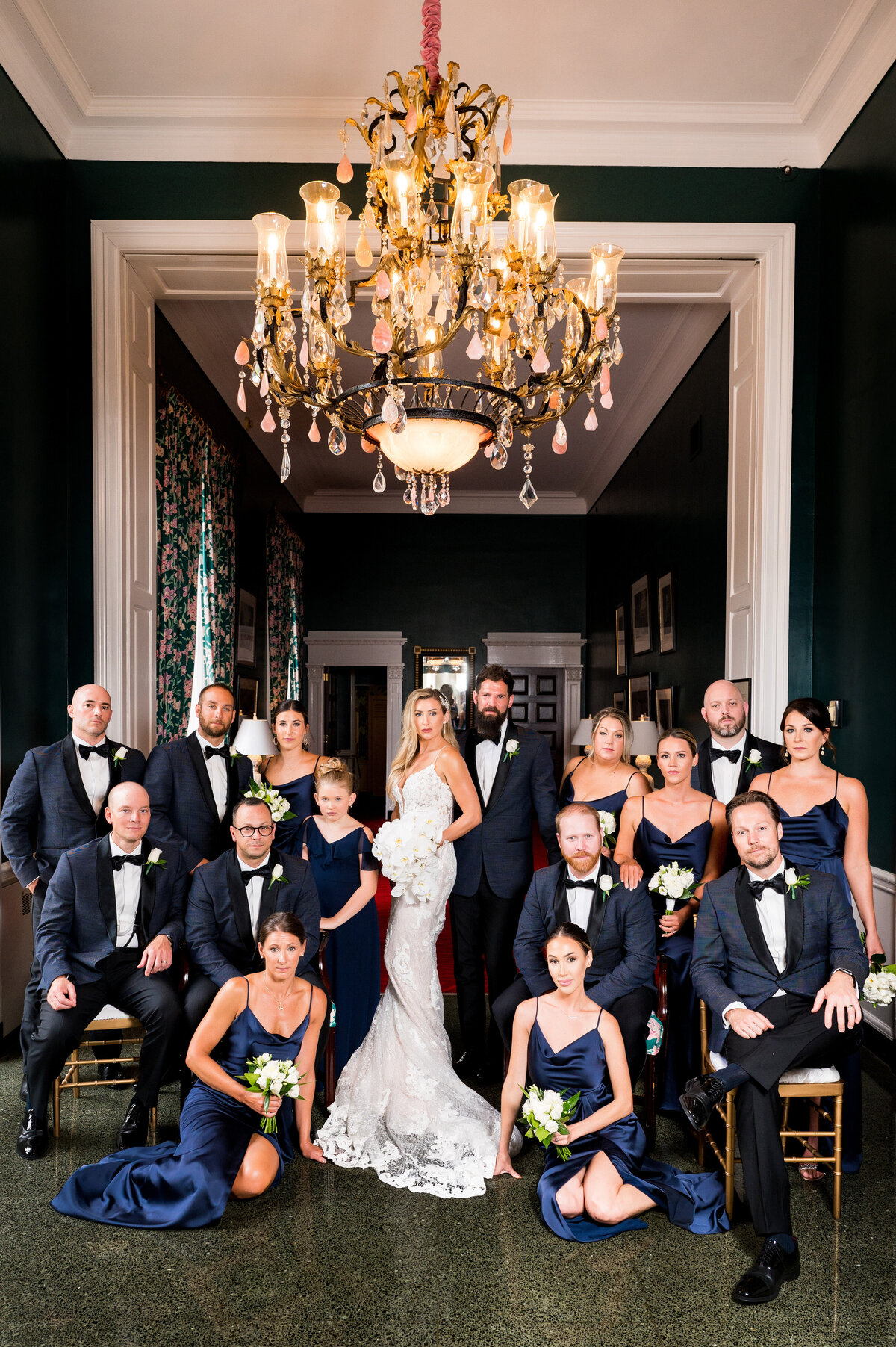 amazing photo of wedding party at the greenbrier resort