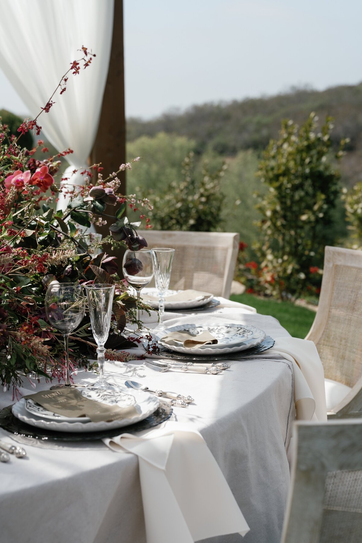 Jeune-Perche-Faye-Fern-Creative-MVFPortraits-Reception-Details-49