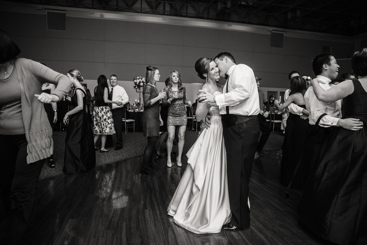 wedding_reception_ideas_dance_party_photos_st._louis_venues_699