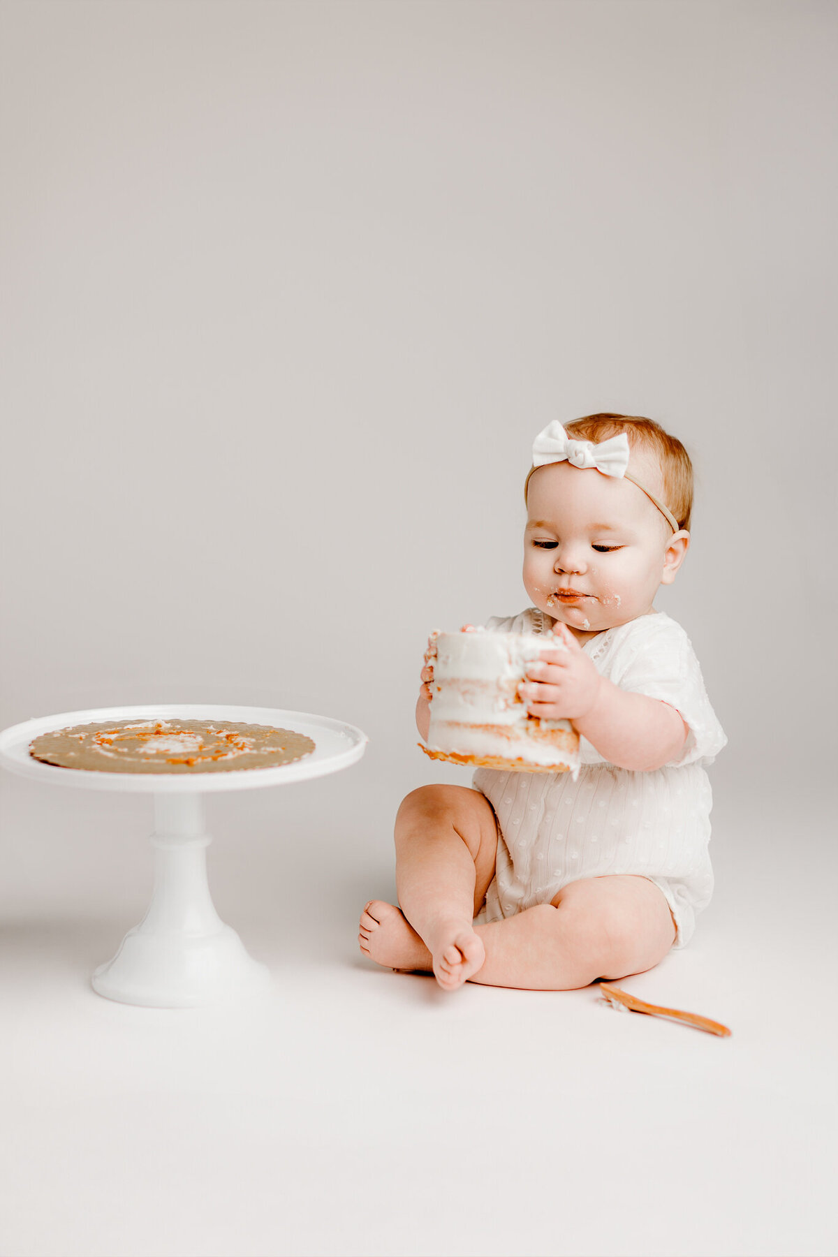 best cake smash photographer near me, NW Arkansas cake smash photography, baby photographer near me, NW Arkansas milestone sessions