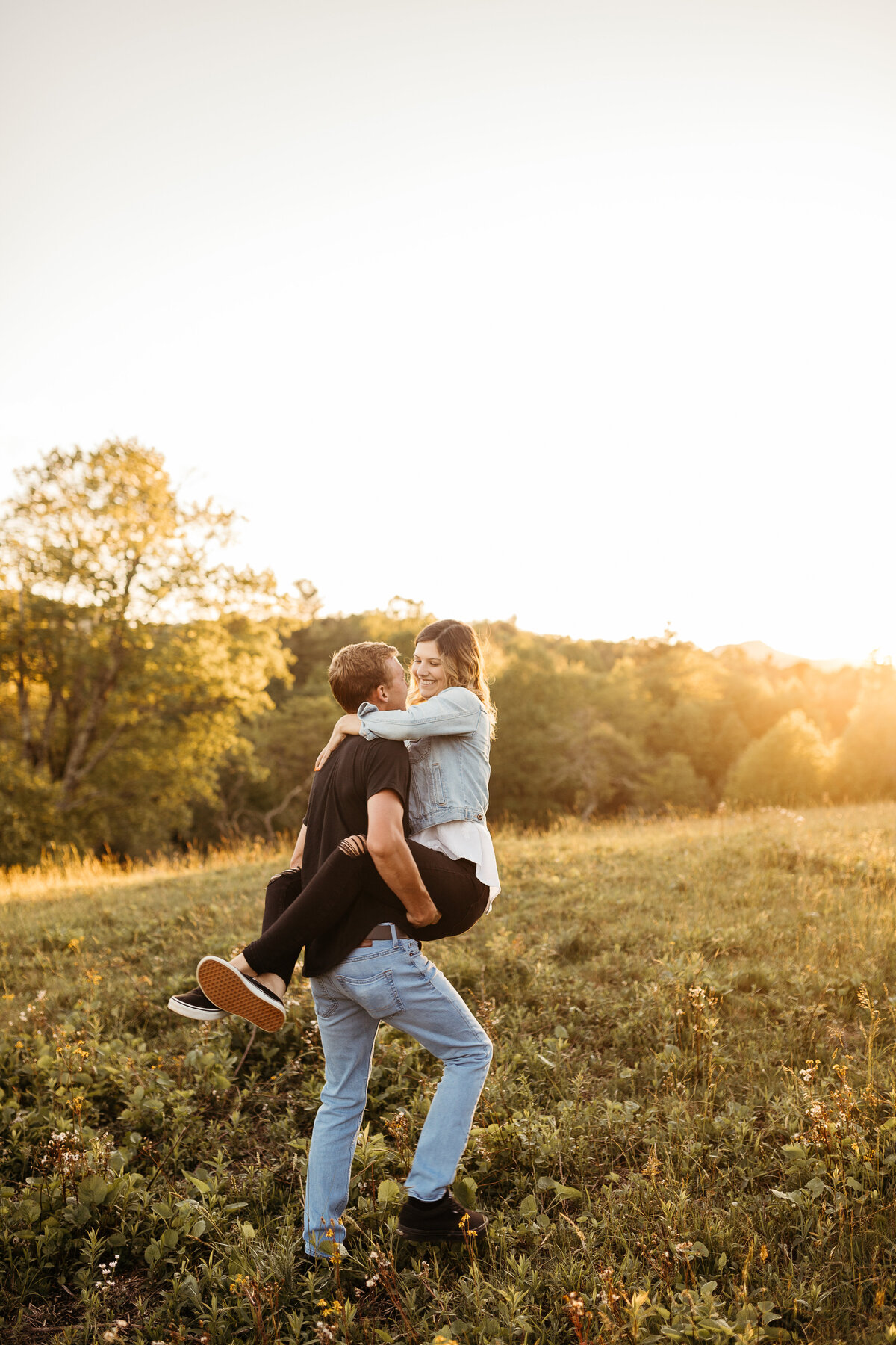 couples-spring-sunset