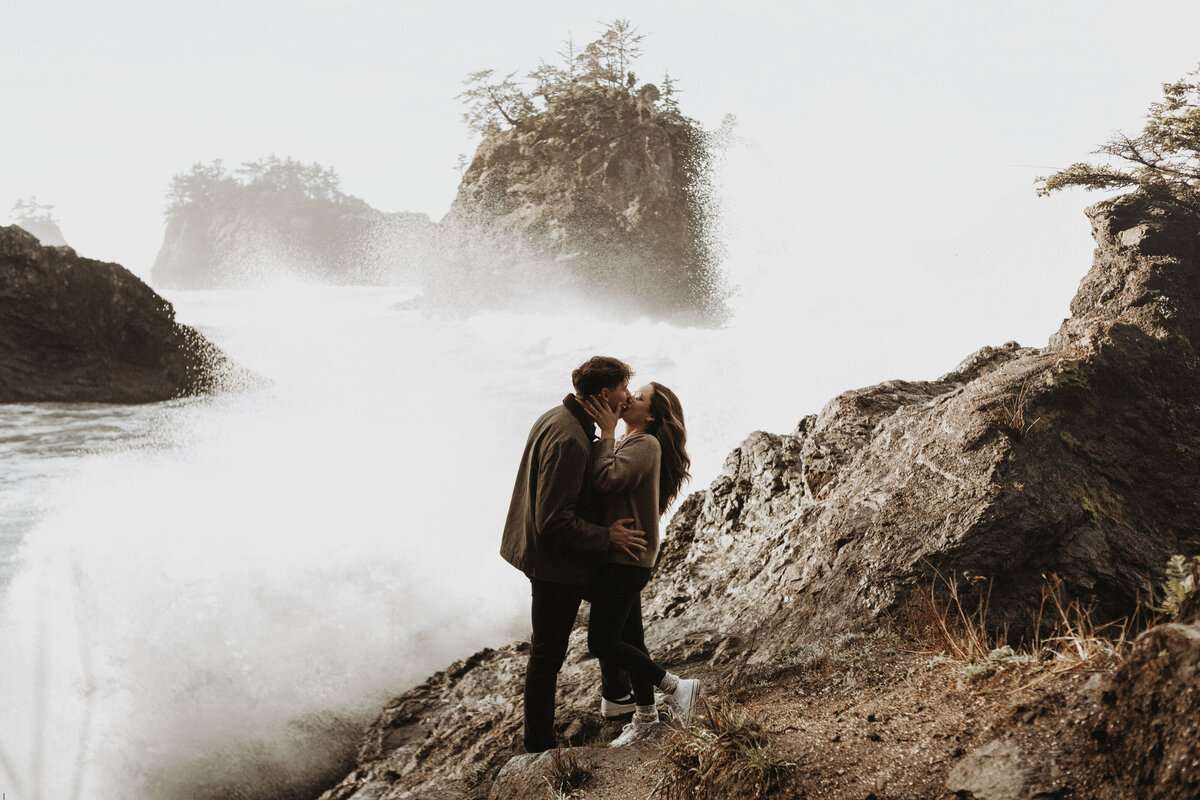 WithLoveFromCass_OregonProposalPhotographer_MadisonChristian_Novemeber2025_SecretBeach-84