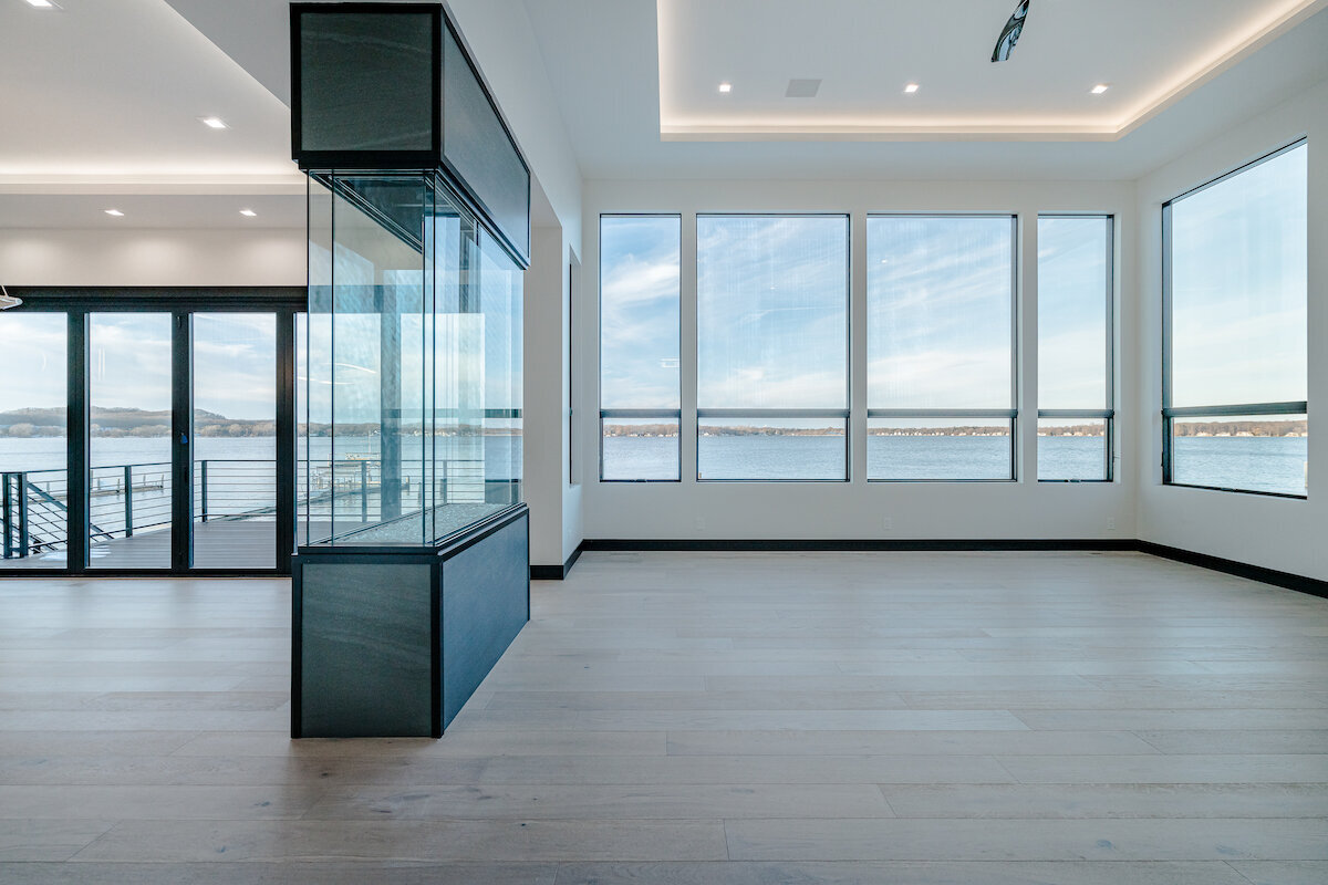 42N Holland S Shore Drive