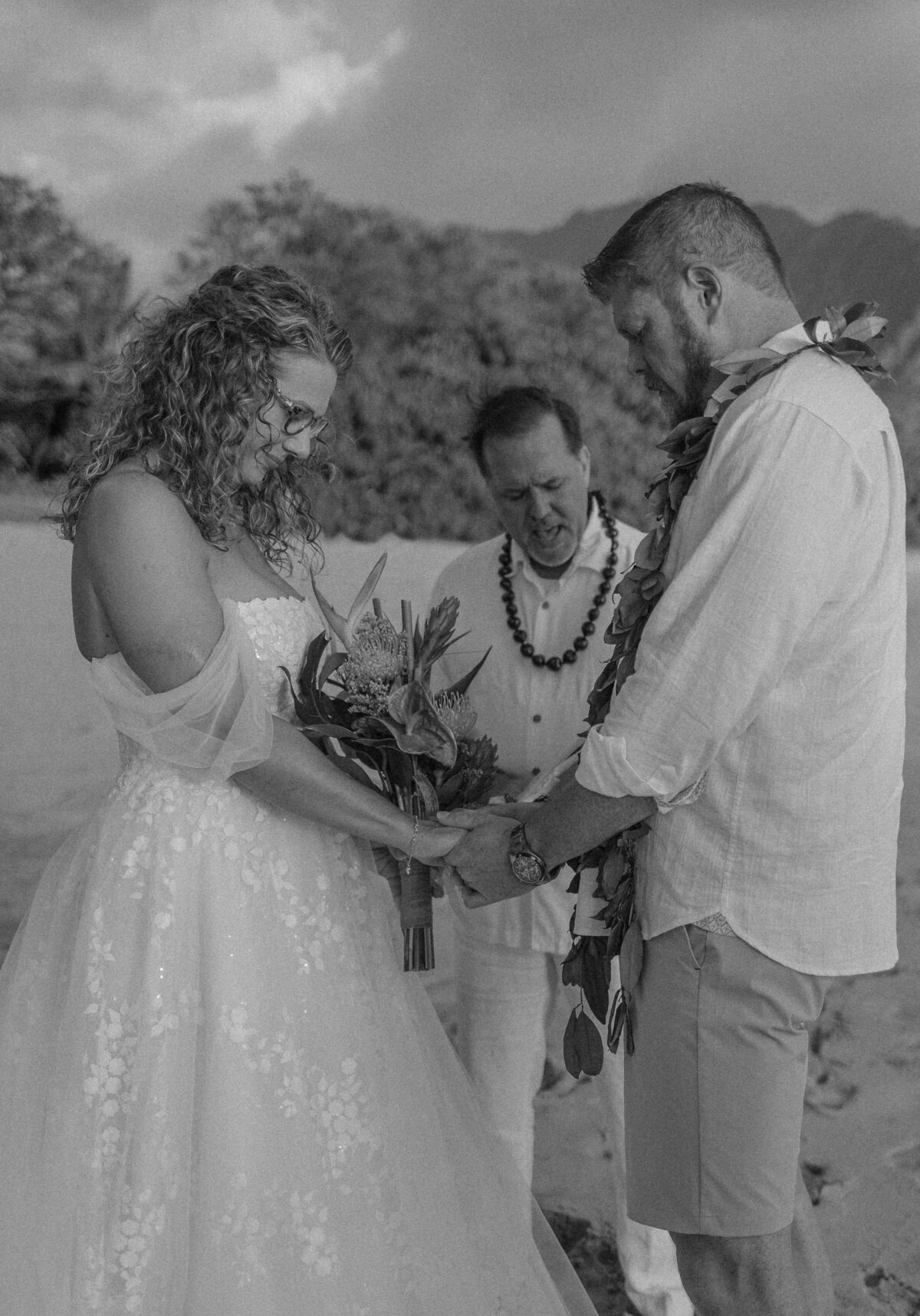 Hawaii-beach-elopement-7