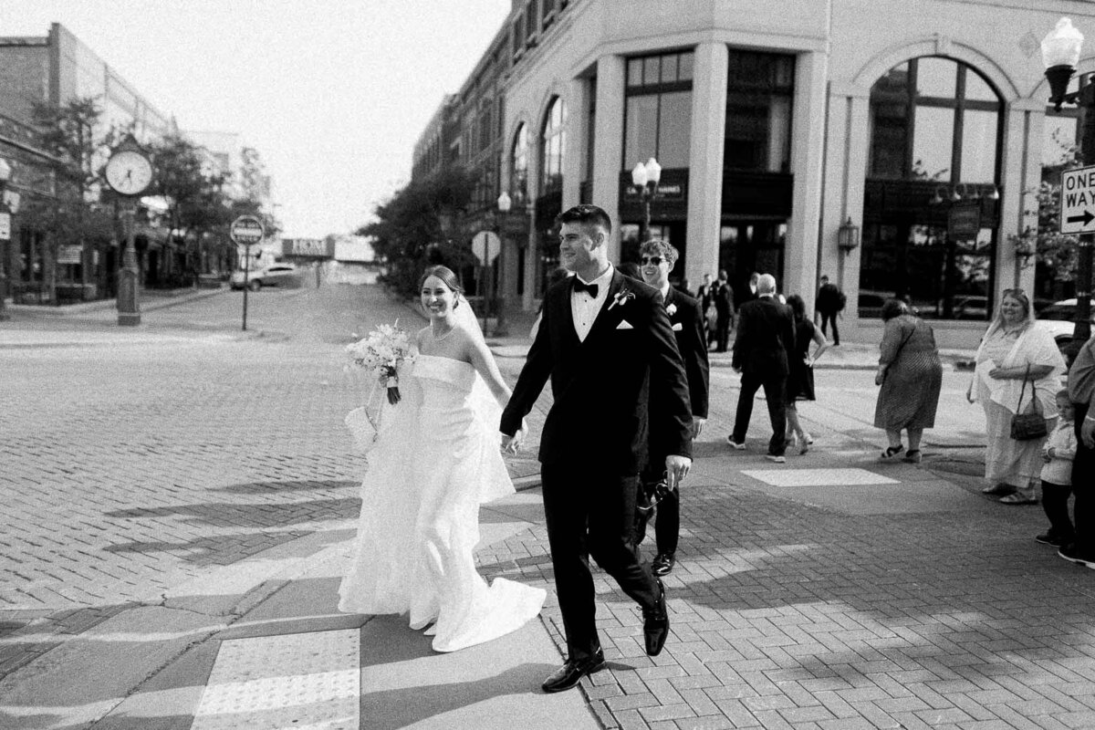 076_Jefferson_Inn_Wausau_Wisconsin_Wedding_Marshfield_Fine_Art_James-Stokes_Wedding_Photos.25_