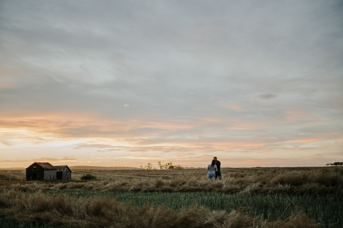 lumy+co_badlands-local-buffalo-jump-engagement-photographer-46