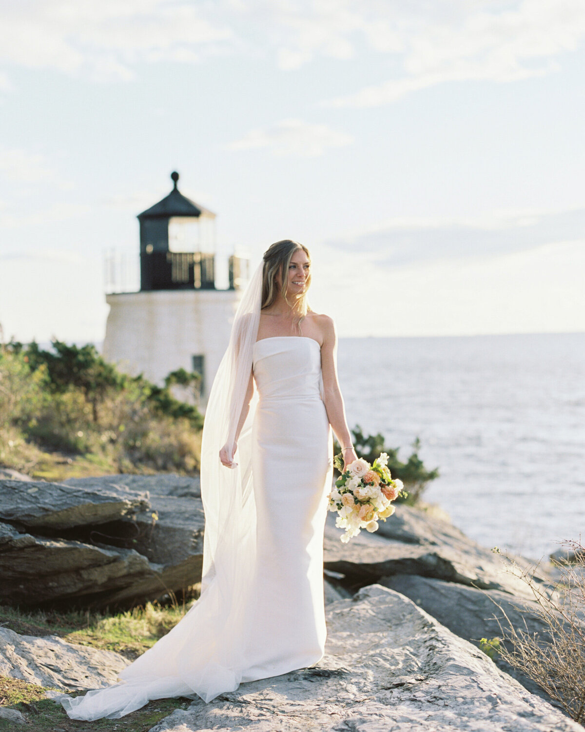 Emily March Photography Wilmington, North Carolina and Destination Wedding Engagement Photographer Heirloom Photography for Memorable Gatherings Light Airy Sentimental Imagery Images Weddings_Castle Hill Inn Wedding - 064