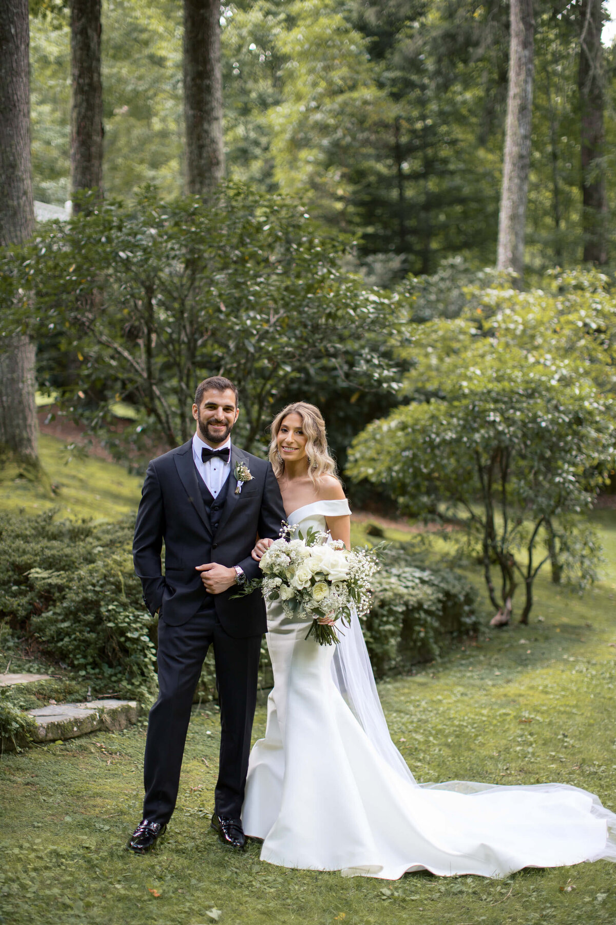 Old-Edwards-Inn-Wedding-55