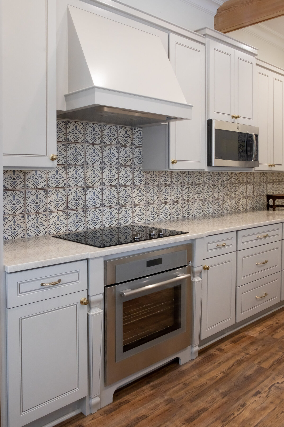 Small_Kitchen_Remodel_Mandeville_LA_Tabarka_Tile_31