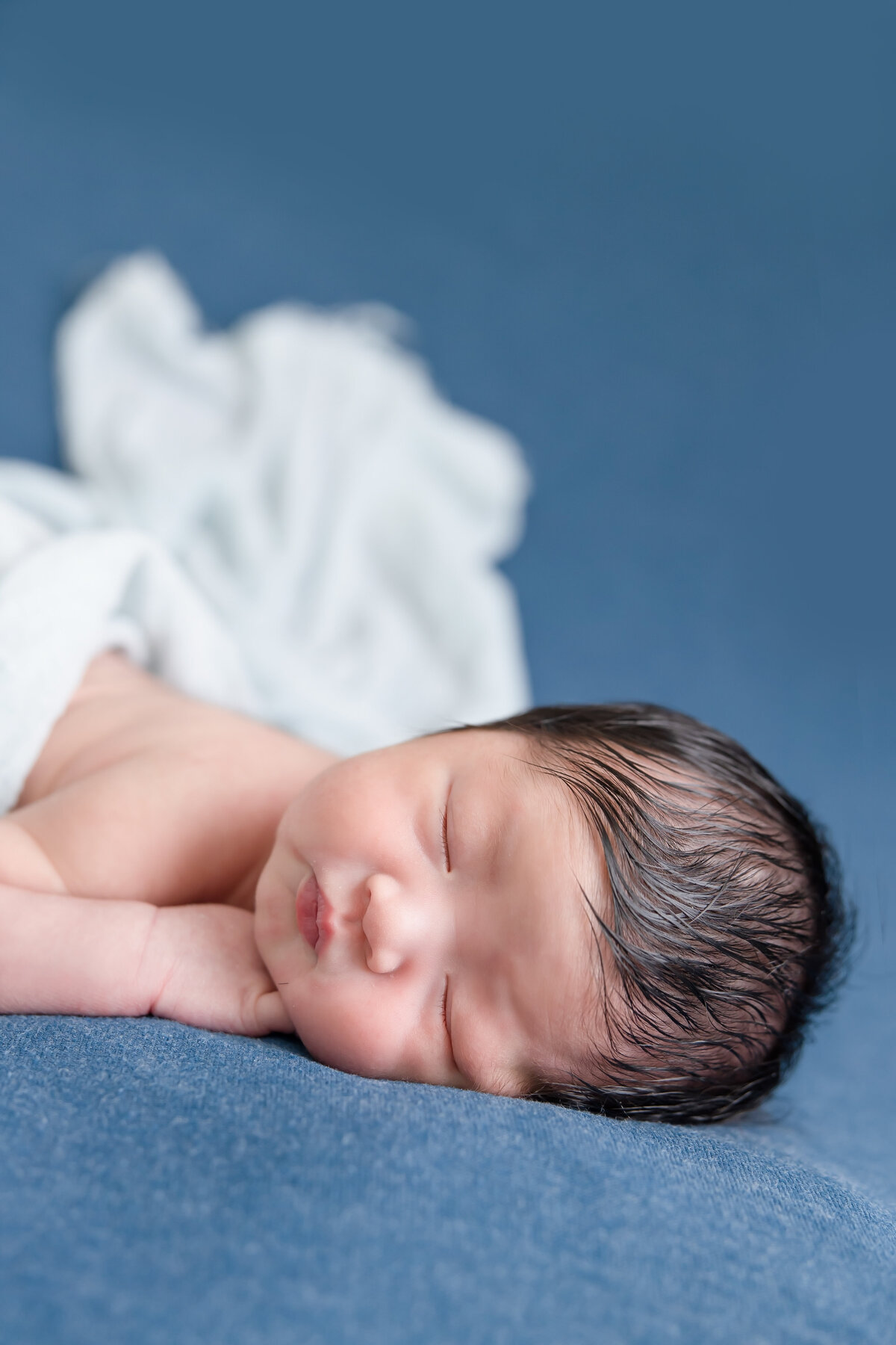 kissimmee-newborn-photographer-travels-to-your-home 0528
