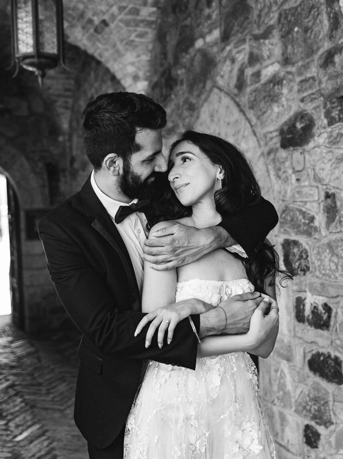 Castello-di-Amorosa-ashleycarlascio-photography-napa-photographer-engagement-calistoga-0002