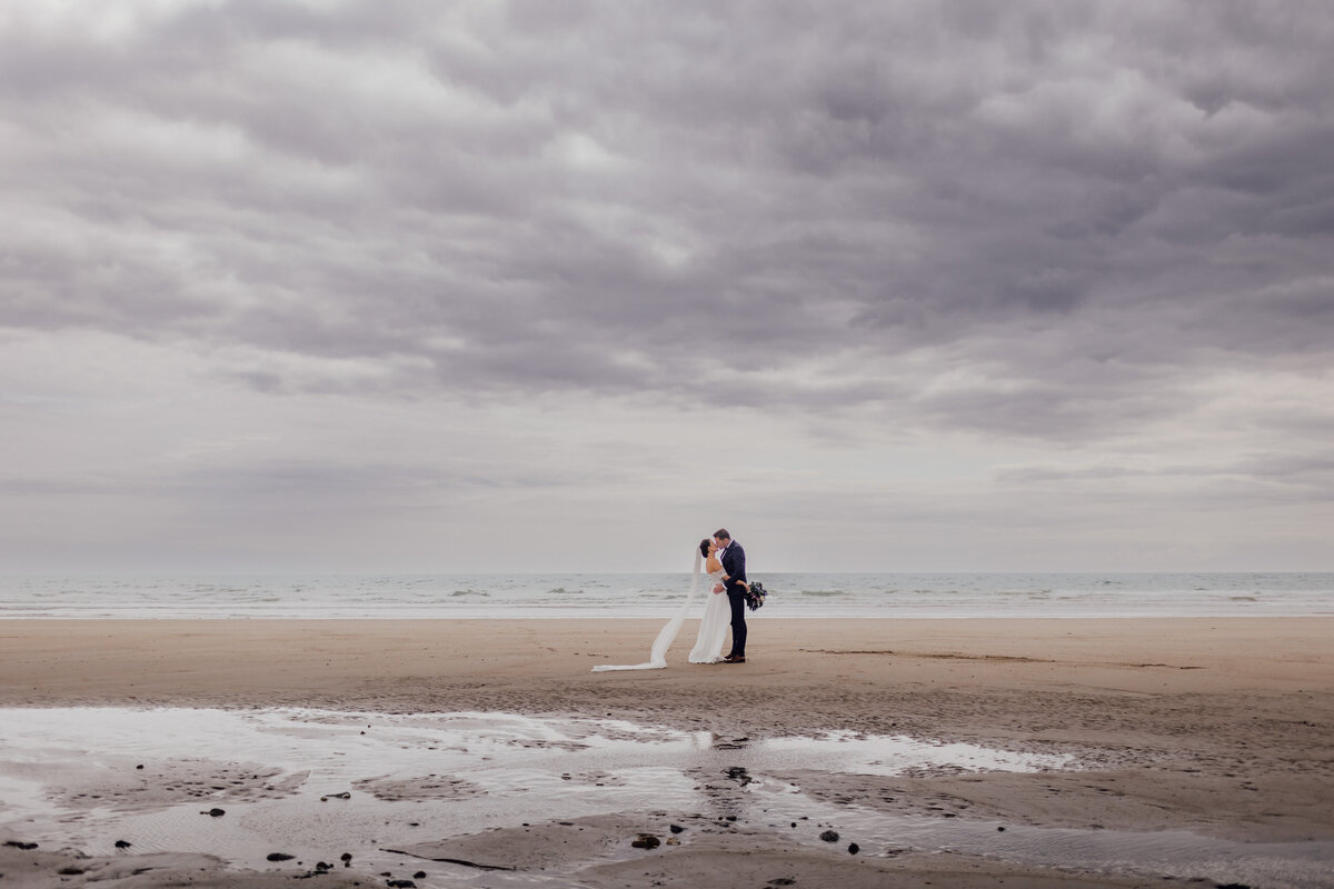 beach-wedding-photographs-wayterford