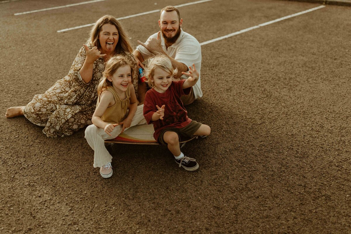 emmawandphotography_bundneena_kurnell_motherhood_sutherlandshirephotographer_cronullaphotographer_motherhood_sydneymotherhoodphotographer_royalnationalpark_familyphotographer_sutherlandshirefamilyphotographer_cronullafamilyphotographer_beachshoot_beachfamilysession_vanlife_urbanfamilyphotographer