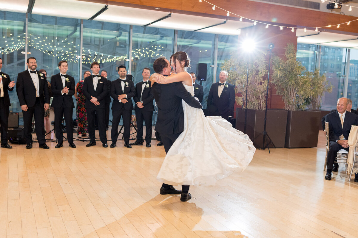 Kimmel Center Wedding_Susan Hennessey Photography_80