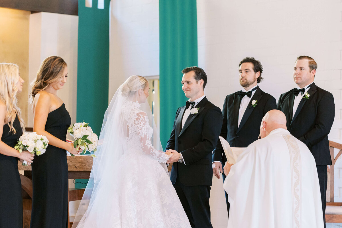 Malibu-Estate-Wedding_Malibu-Wedding_Southern-California-Wedding-Photographer_Lisa-Leanne-Photography_36