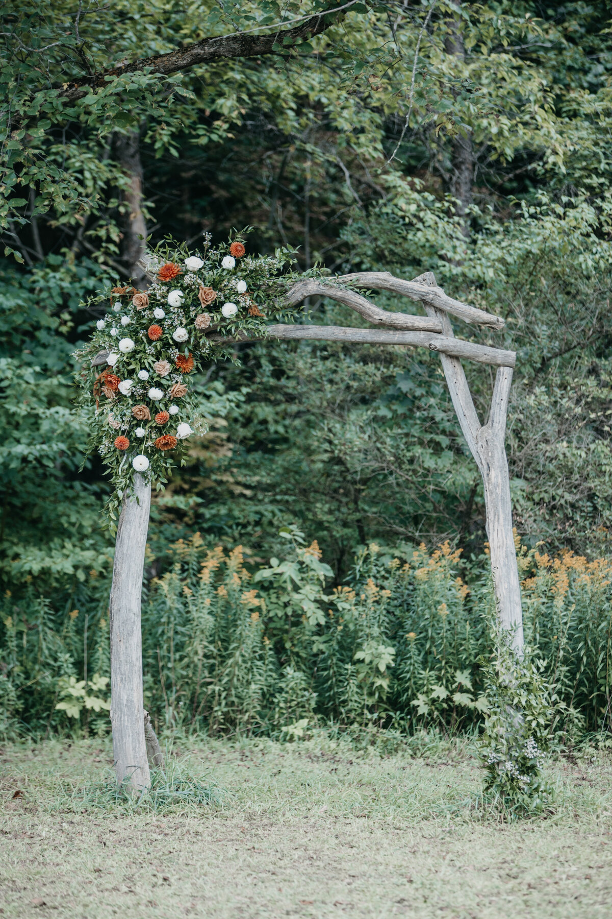 K&T Camp Bellaleo Wedding Flowers3