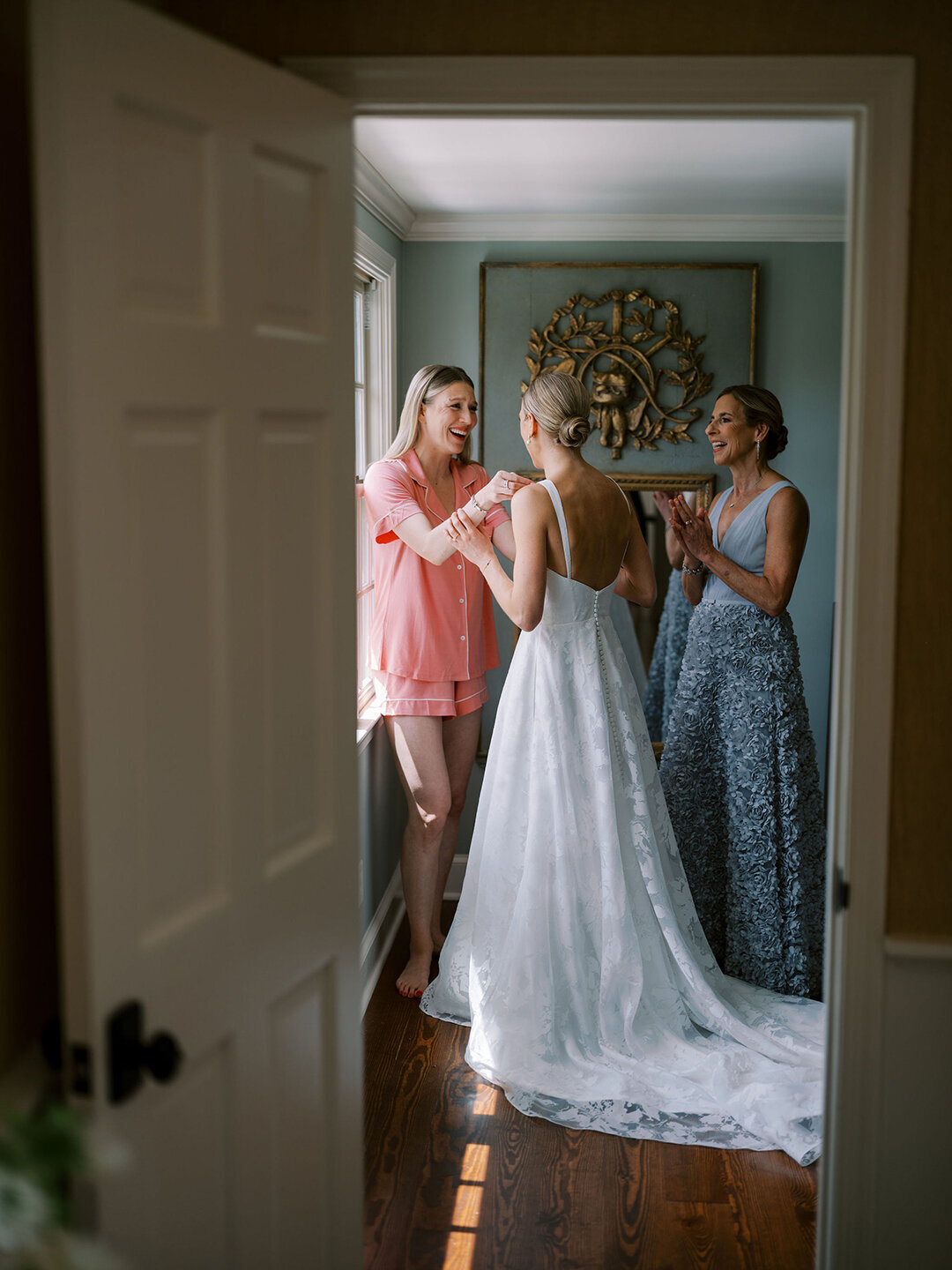 KathleenRob5-3-25GlenstoneGardenVA-VickiGraftonPhotography-60