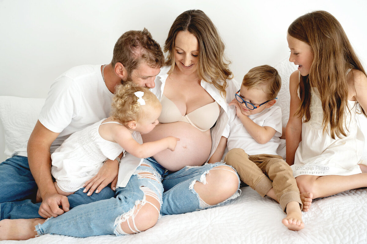 TaraPreg22FB